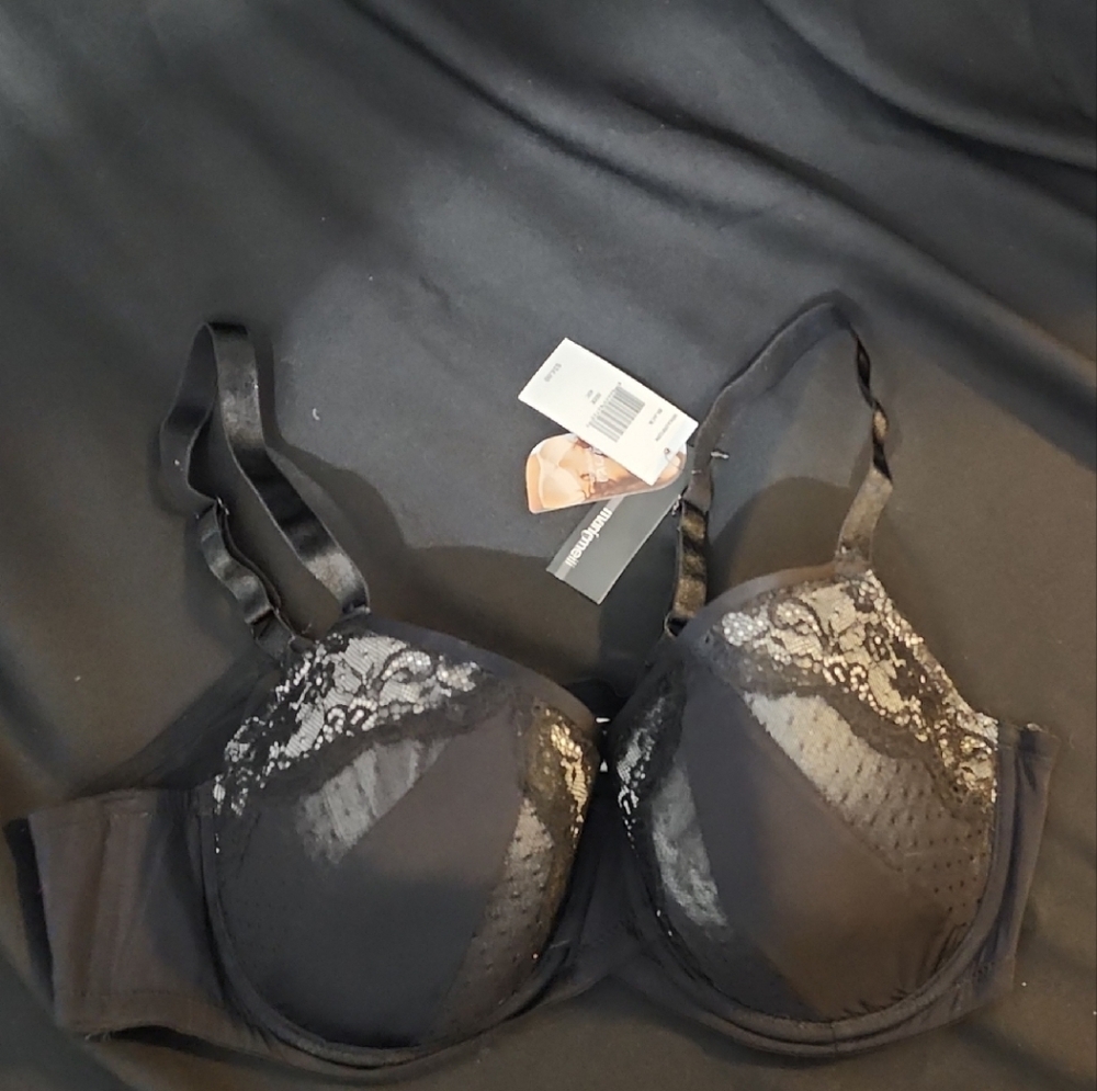 Chic Black Lace Underwire Bra